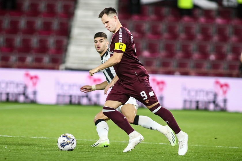 Lawrence Shankland Playing for Hearts